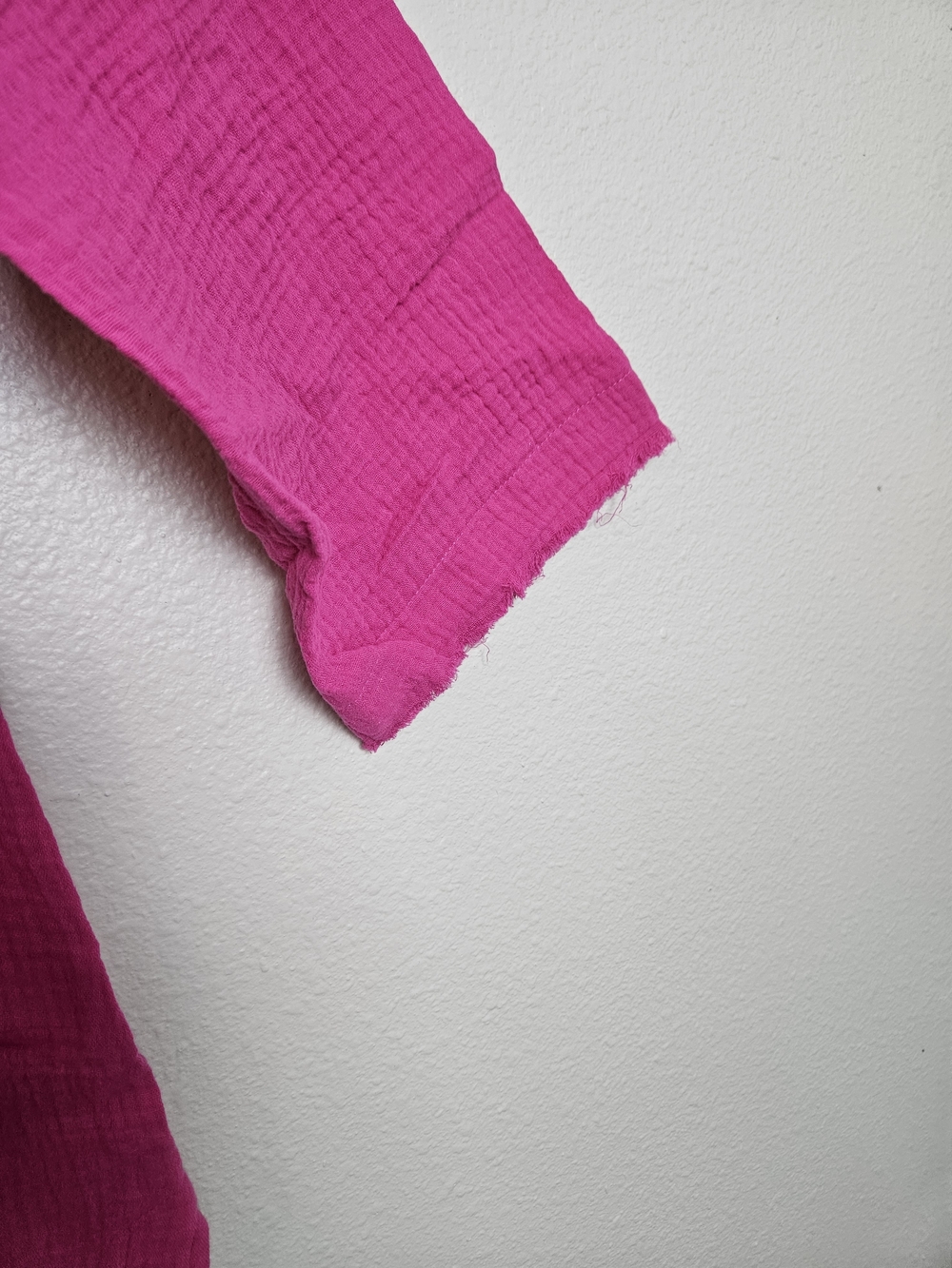 Belle Beach by Kim Gravel Hot Pink Split V Gauze Tunic Large - Picture 5 of 9